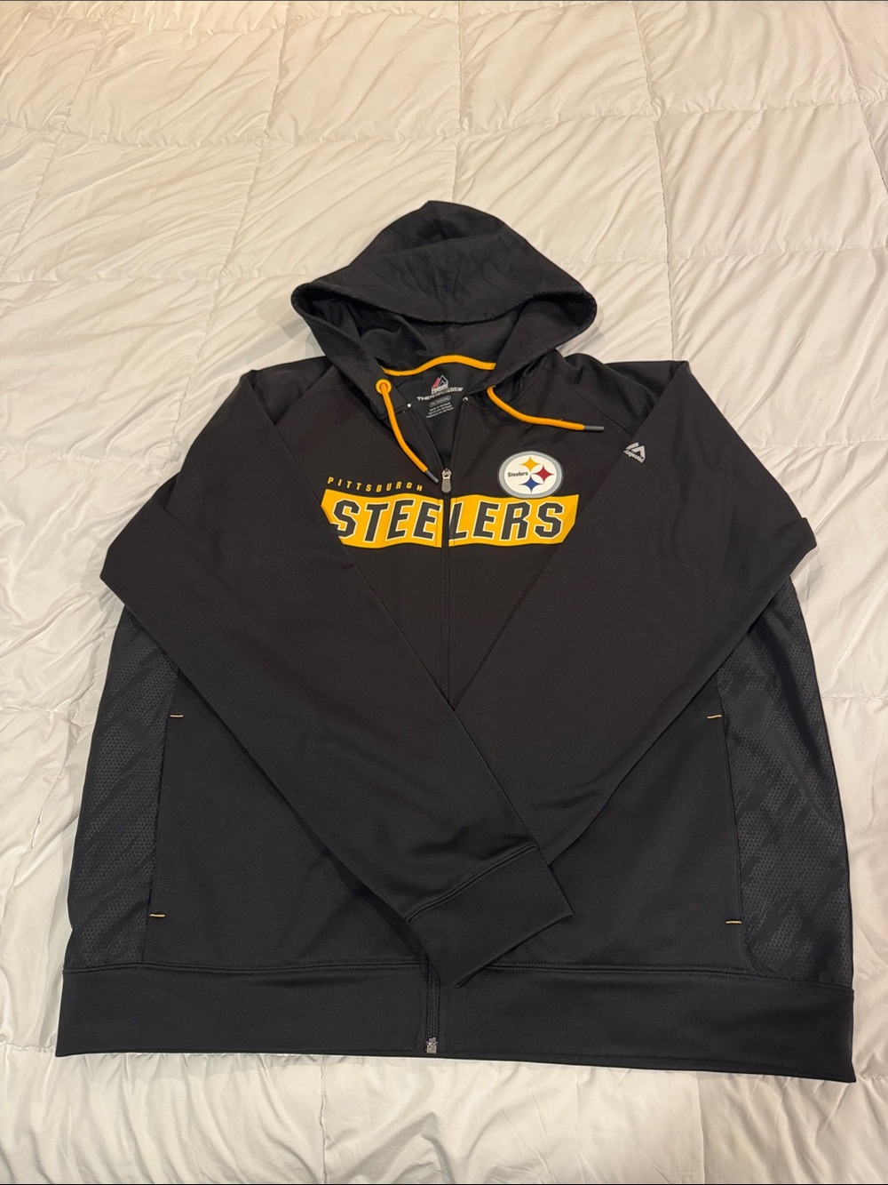 Pittsburgh Steelers Black Hooded Zip-Up Jacket with Yellow Accents Majestic
